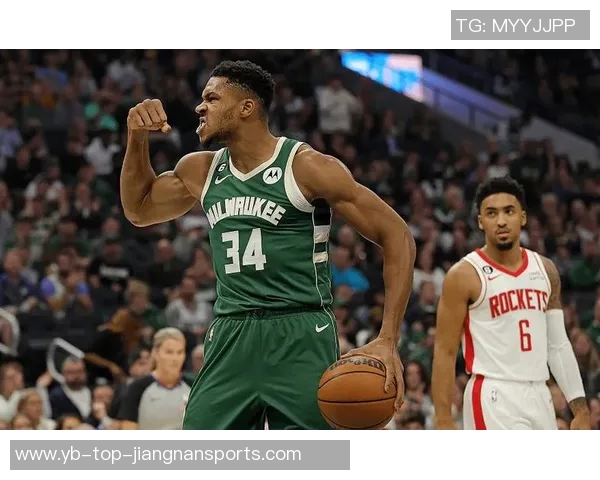 小哈达威火力全开14投8中砍下23分3篮板三分球11投7中展现实力 小哈达威火力全开14投8中砍下23分3篮板三分球11投7中展现实力