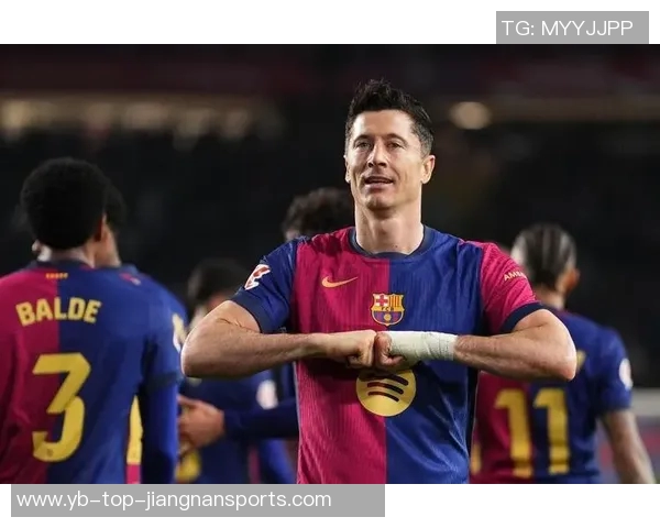 莱万不打算退役或将自由身离开巴萨未来去向引关注